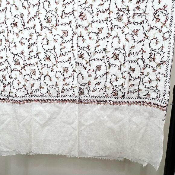 Hand Embroidered Shawl/Pashmina/Scarf/Wrap - Picture 8 of 13